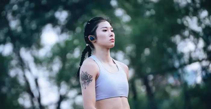 吴艳妮以8秒11上热搜，网友表示，纹身凭什么