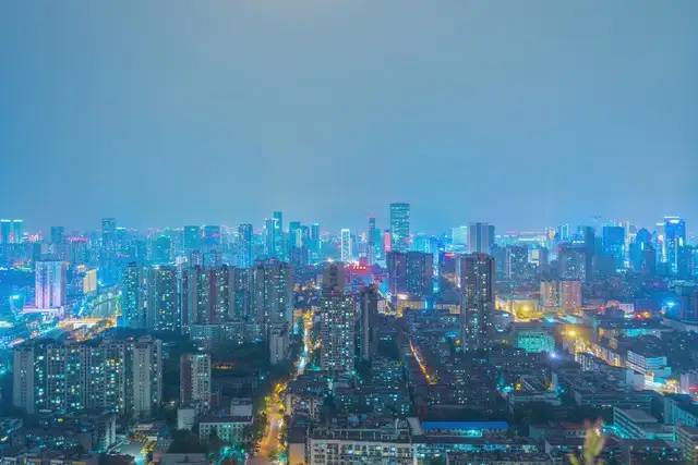 中国这 3 座城市正在崛起，有望比肩北上广深，成为国际大都市！